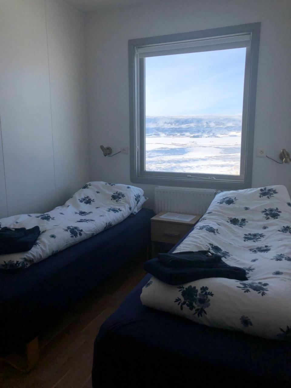 Vestmannsvatn Guesthouse Athaldalur Bagian luar foto