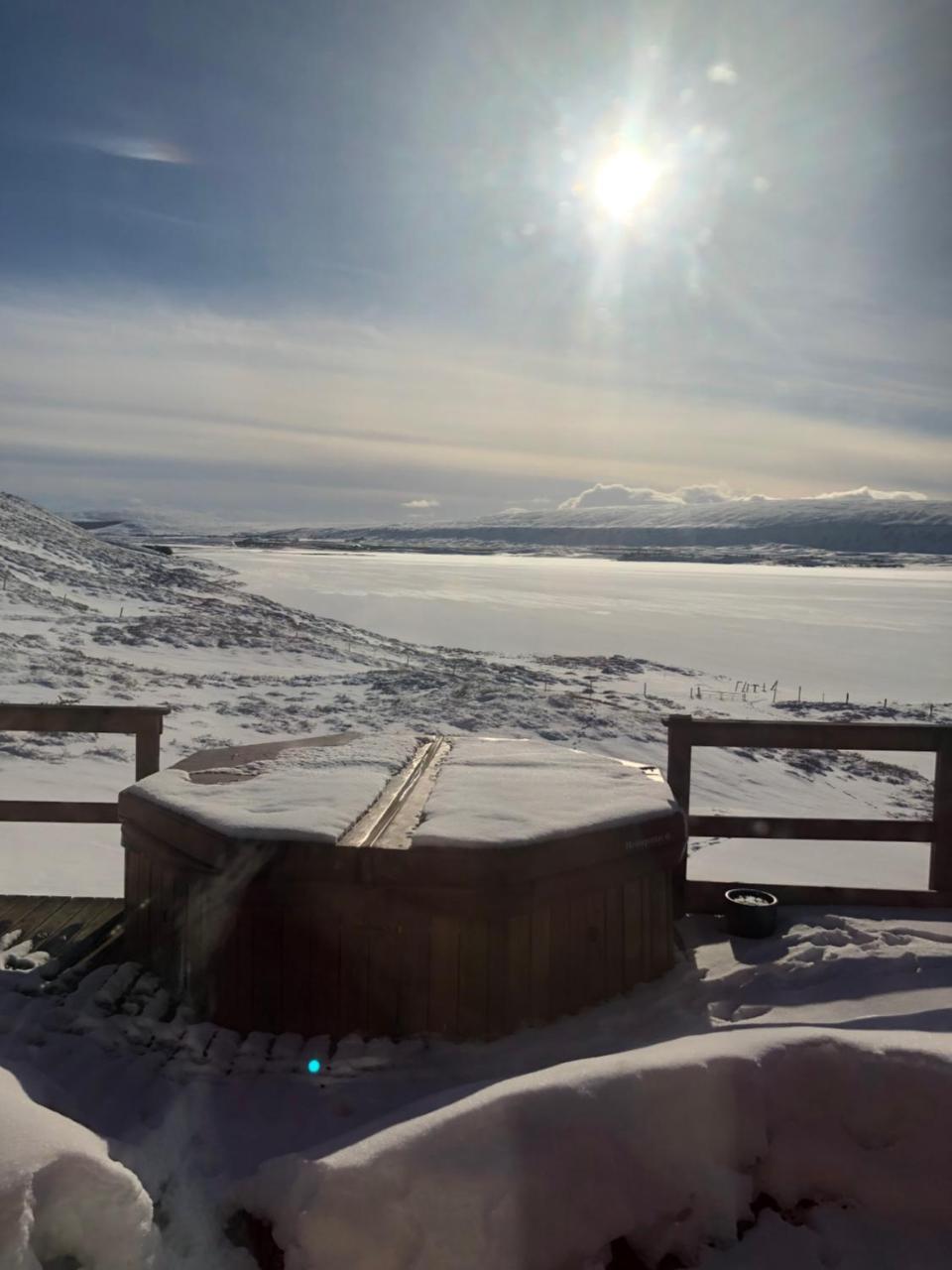 Vestmannsvatn Guesthouse Athaldalur Bagian luar foto