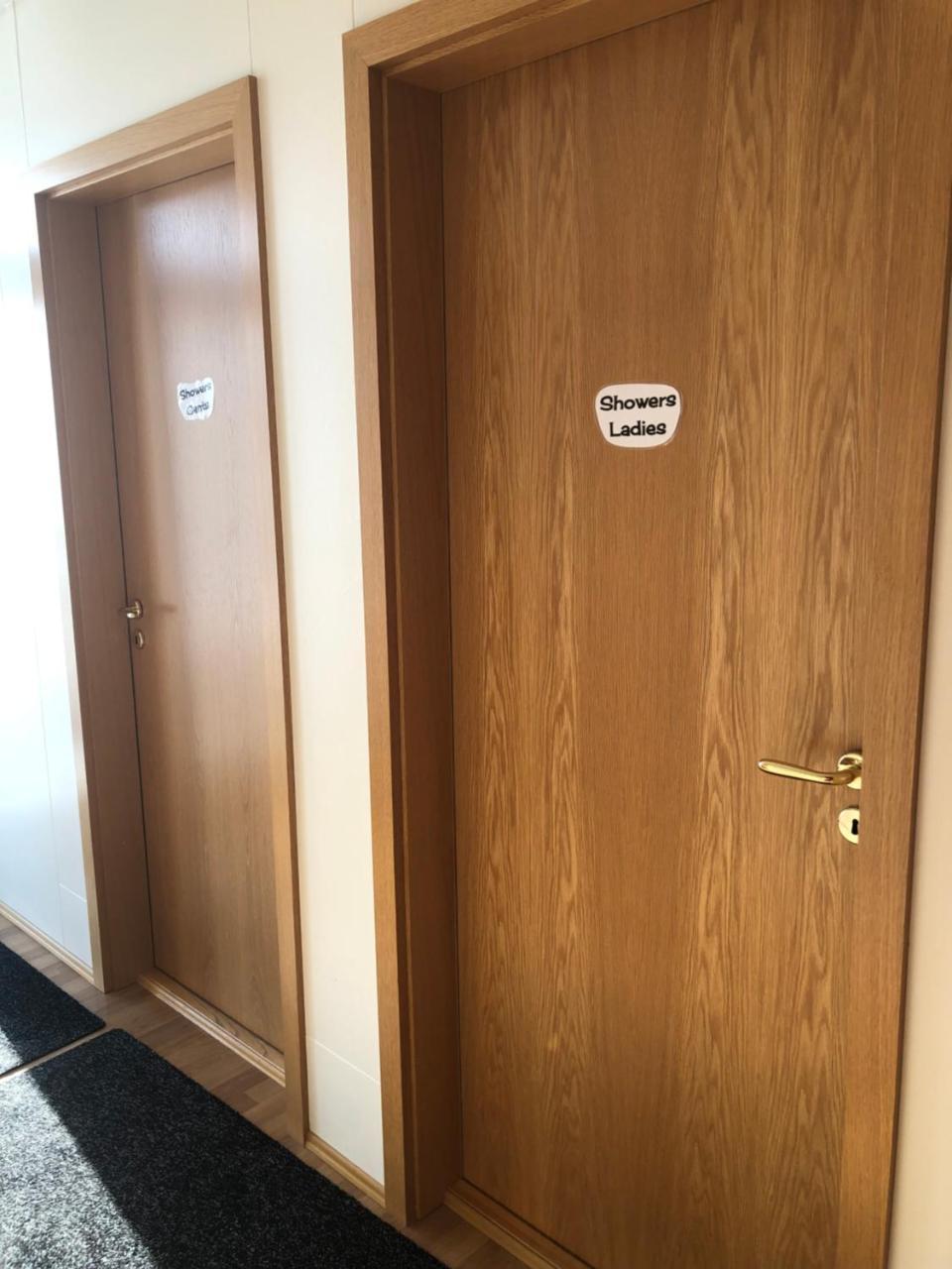 Vestmannsvatn Guesthouse Athaldalur Bagian luar foto