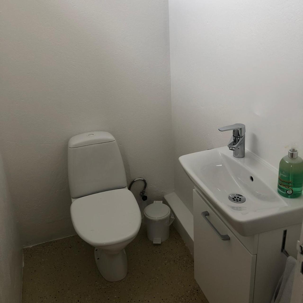 Vestmannsvatn Guesthouse Athaldalur Bagian luar foto